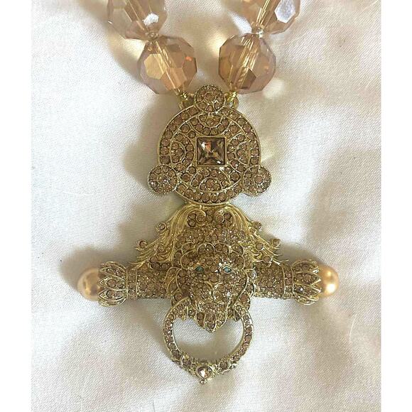 Heidi Daus "Lion Doorknocker" Crystal & Simulated Pearl Beaded Necklace-Topaz - Picture 3 of 5